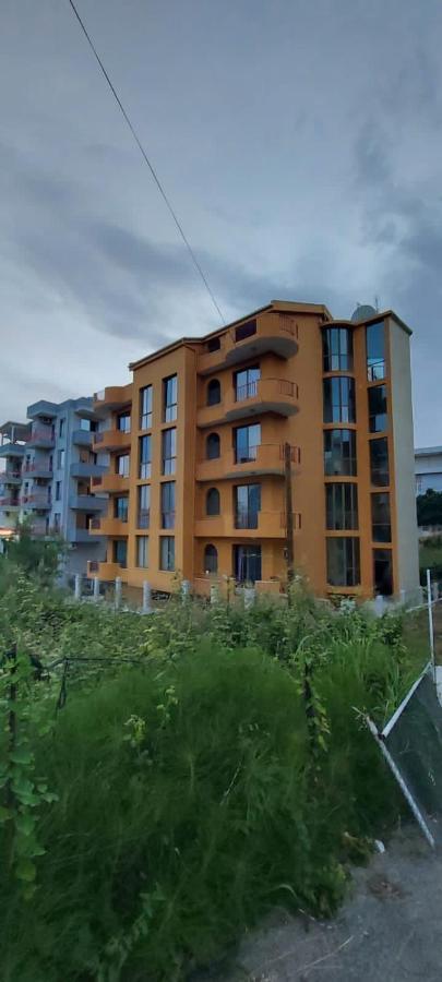Rigandi Leilighet Durrës Eksteriør bilde